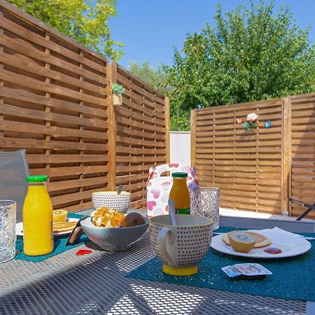 Appartement Jacuzzi 4 Etoiles Beaute - Mbroom Var Puget-sur Argens Exteriör bild