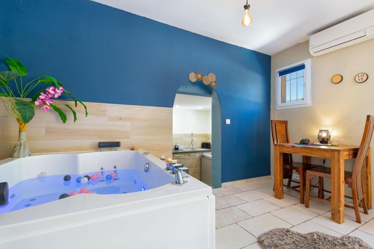 Appartement Jacuzzi 4 Etoiles Beaute - Mbroom Var Puget-sur Argens Exteriör bild